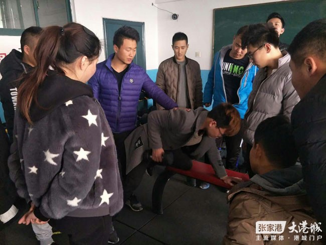 请输入描述